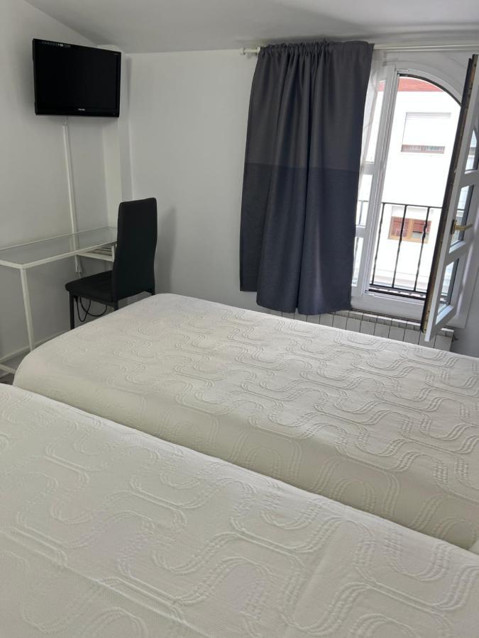 Pension Zeus Hotel Barakaldo Eksteriør billede