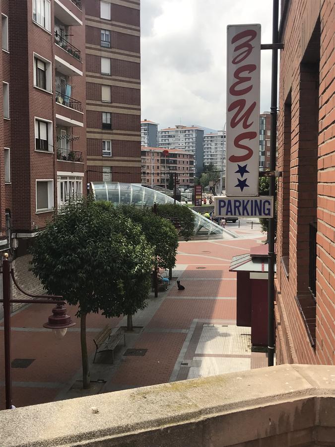 Pension Zeus Hotel Barakaldo Eksteriør billede